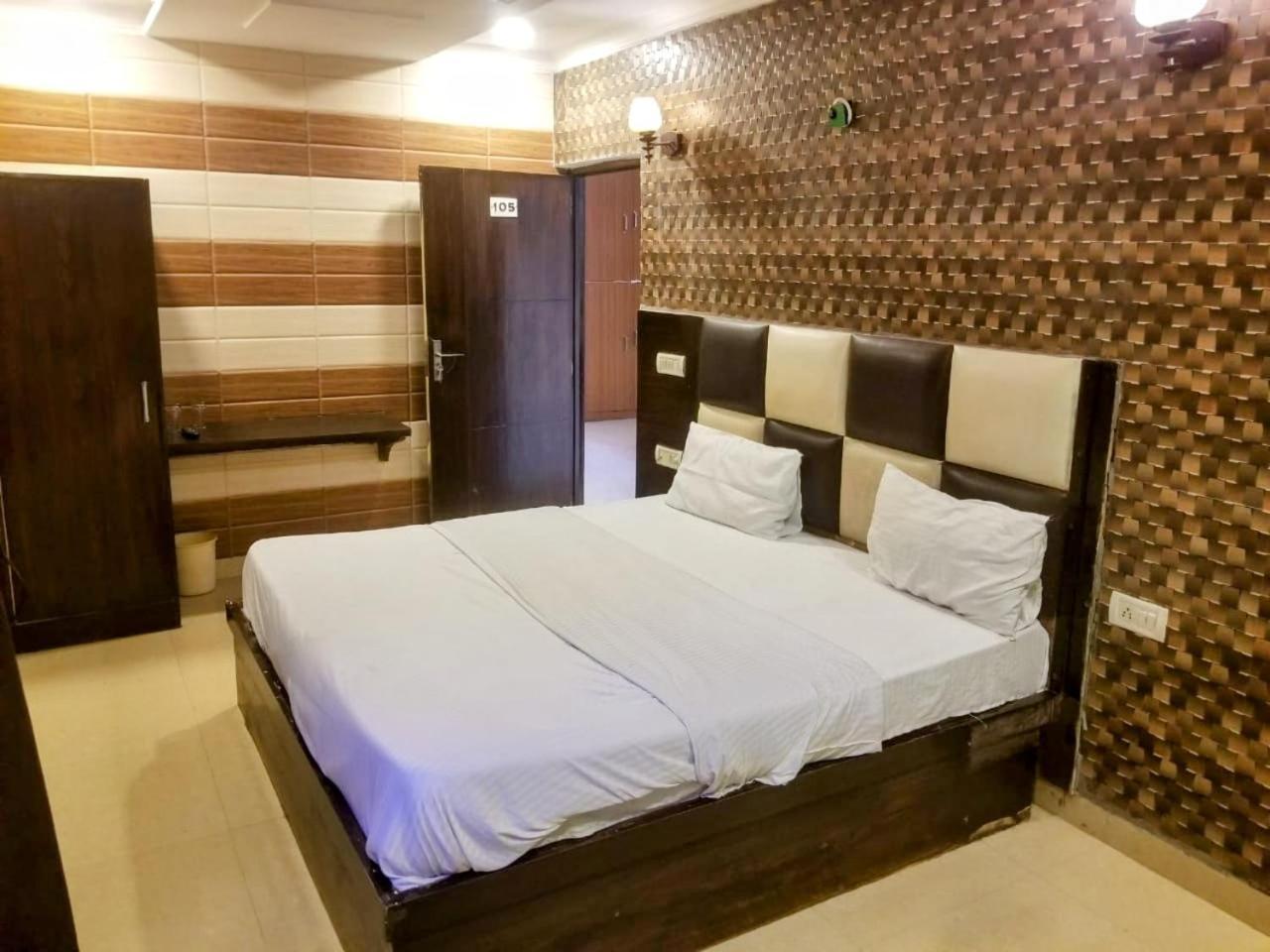 Townhouse 03 Hotel Agra  Extérieur photo
